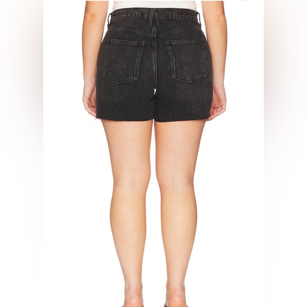 Good American "Good Standard Long" Short, New With Tags - Picture 3 of 10